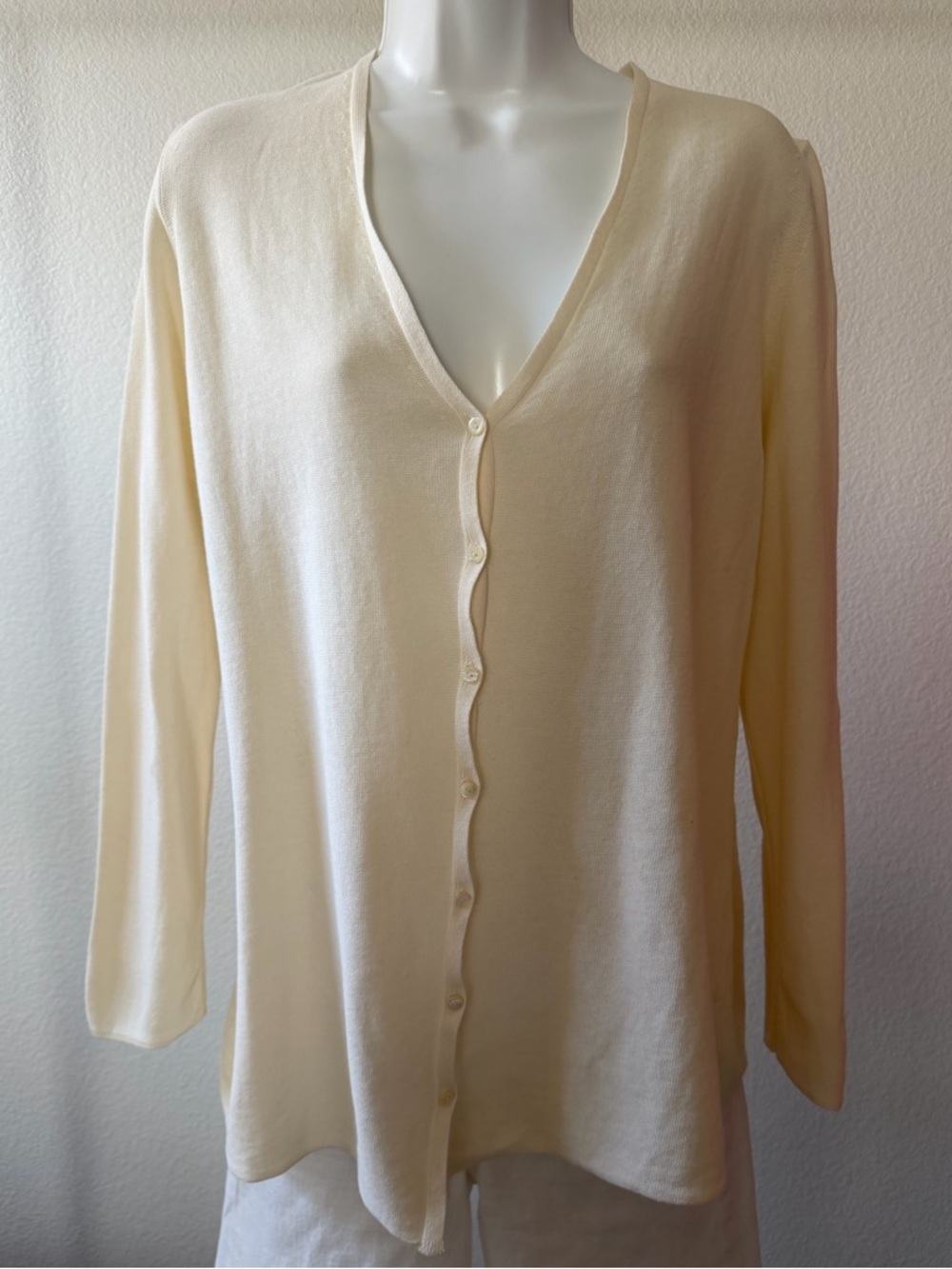 Lamberto Losani Cream Colored Cardigan